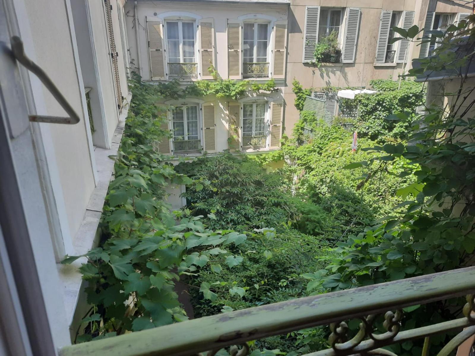 Maison d'hôtes D'hotes Calmes Sur Jardin Batignolles Paris